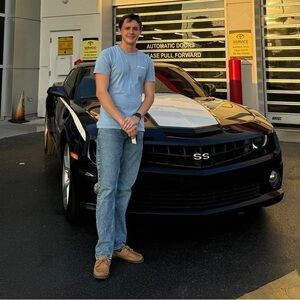 Meet your Posher, Jason